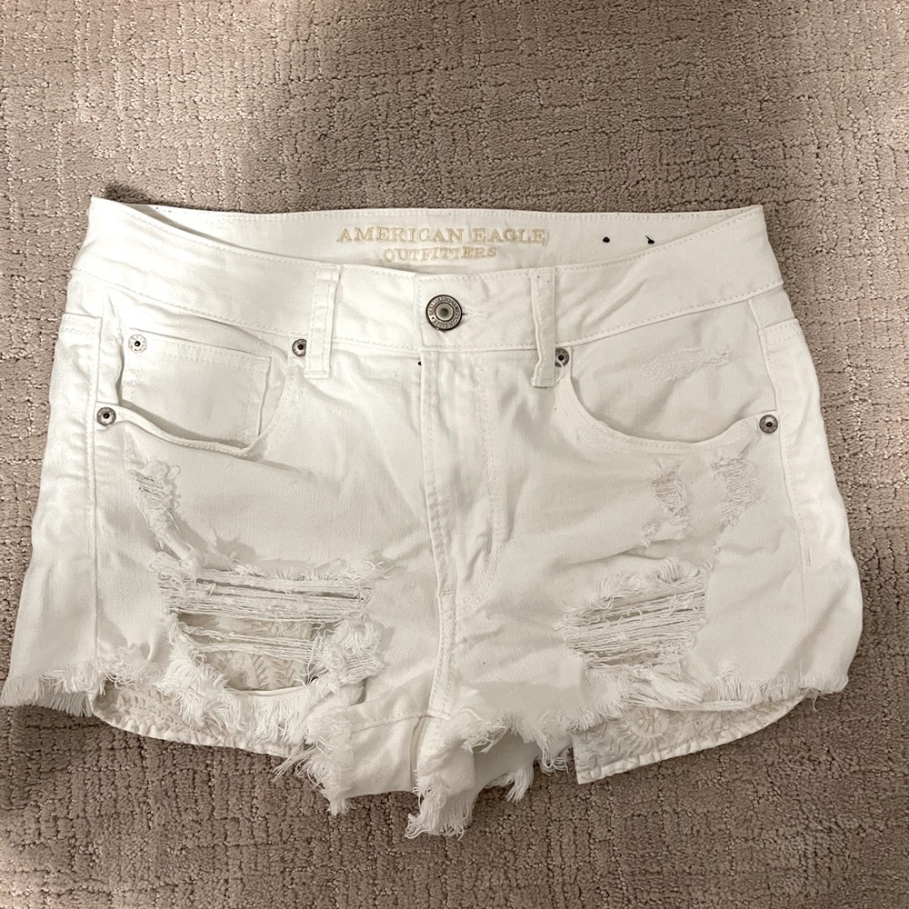 American Eagle High-rise White Jean Shorts, size6